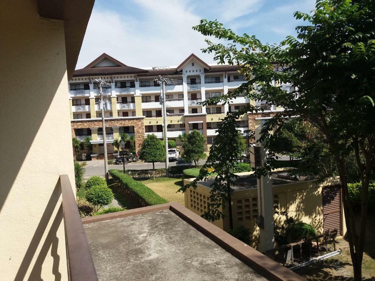 One Oasis A9 At The Back Of Sm Mall Davao Stadt Exterior foto